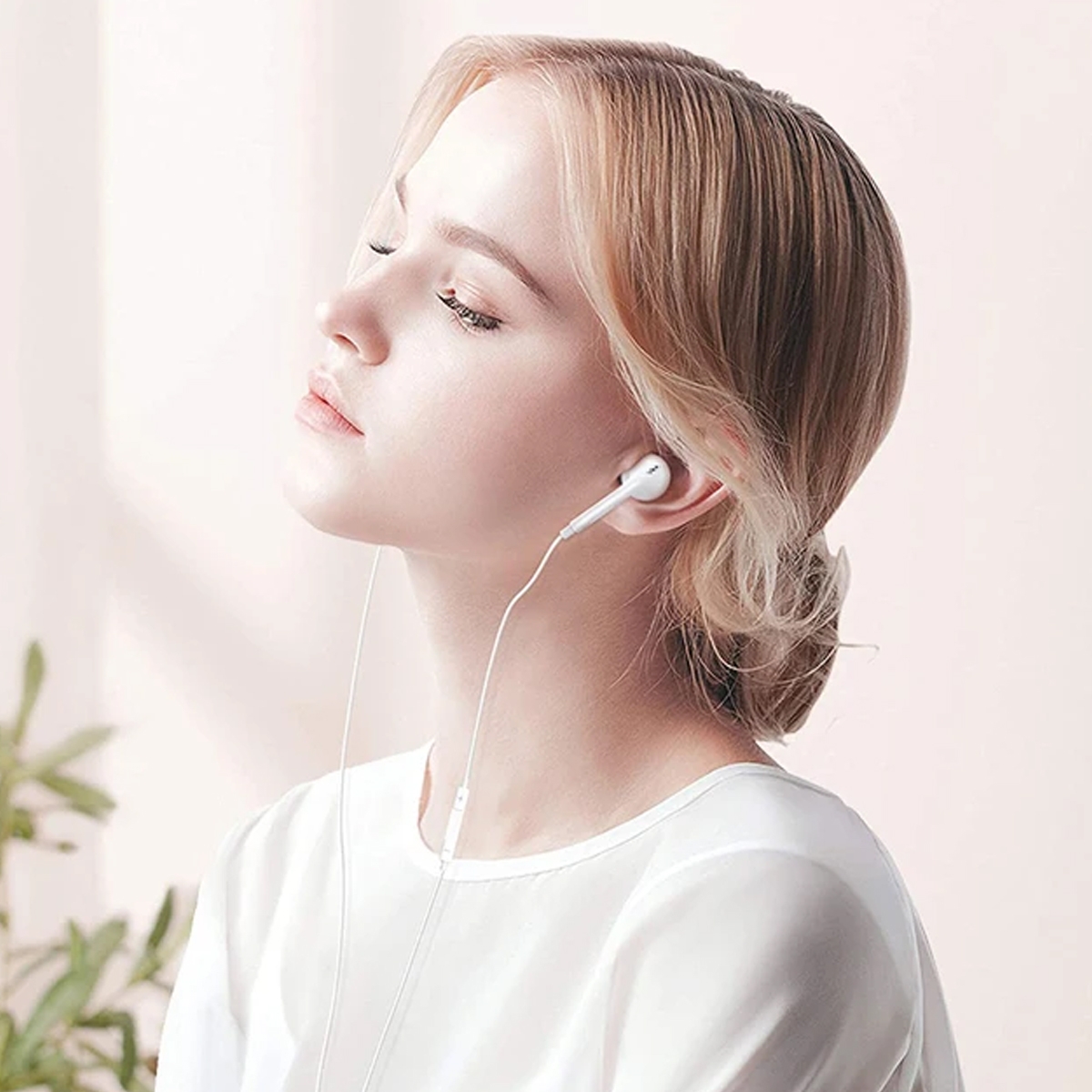 Проводные наушники, портативны – обзор и цена Wired Earphone Lightning